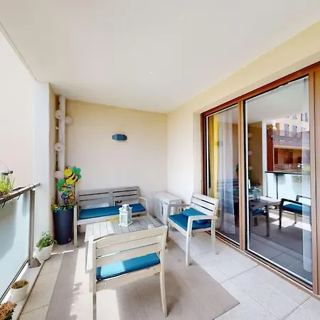Apartment Between City Center And Beachs